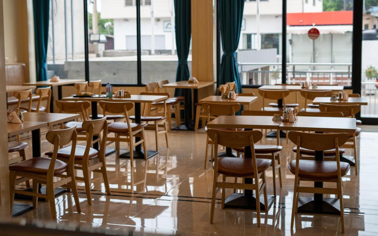 G.C Royal Hotel Accra Ngoại thất bức ảnh