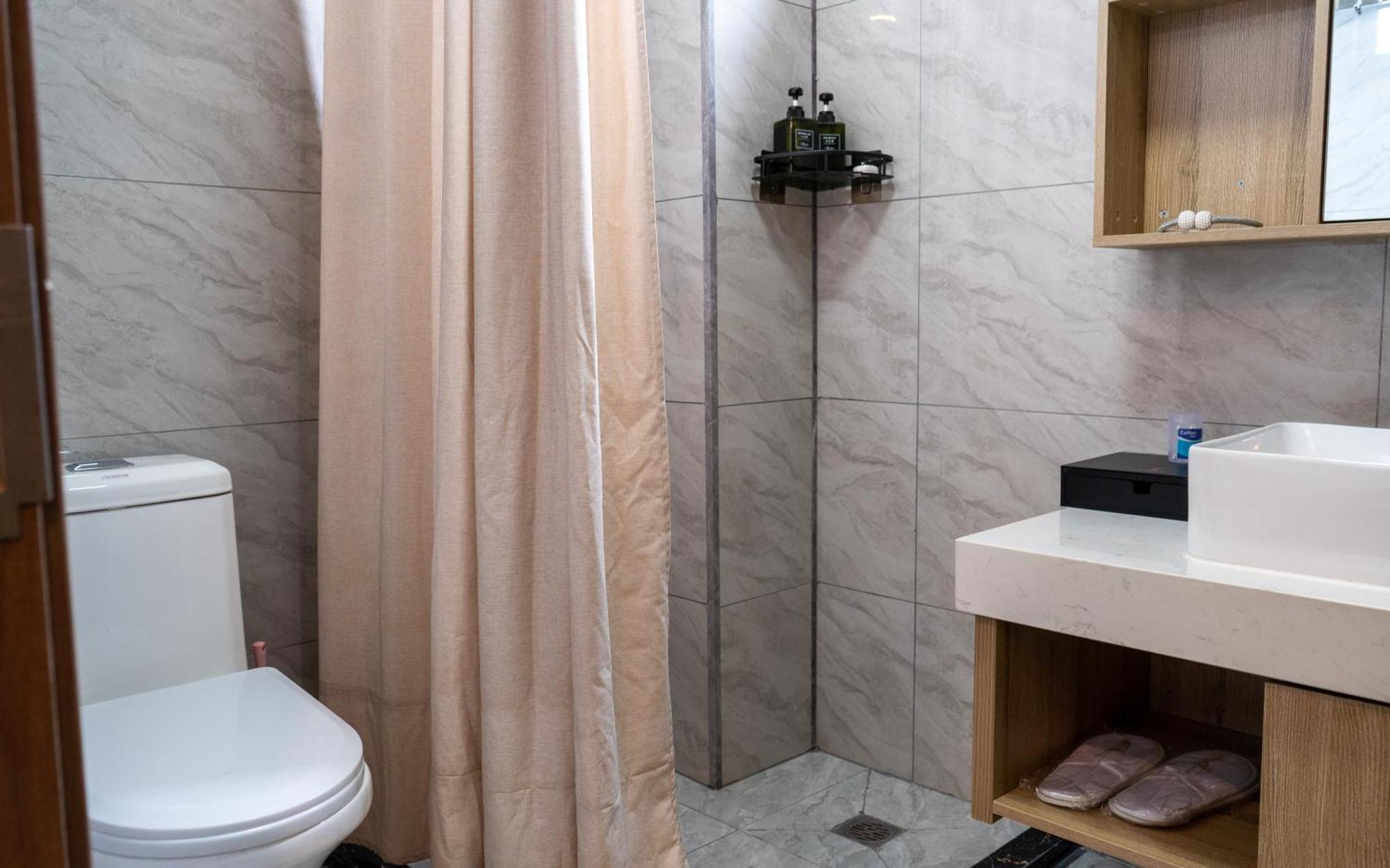 G.C Royal Hotel Accra Phòng bức ảnh